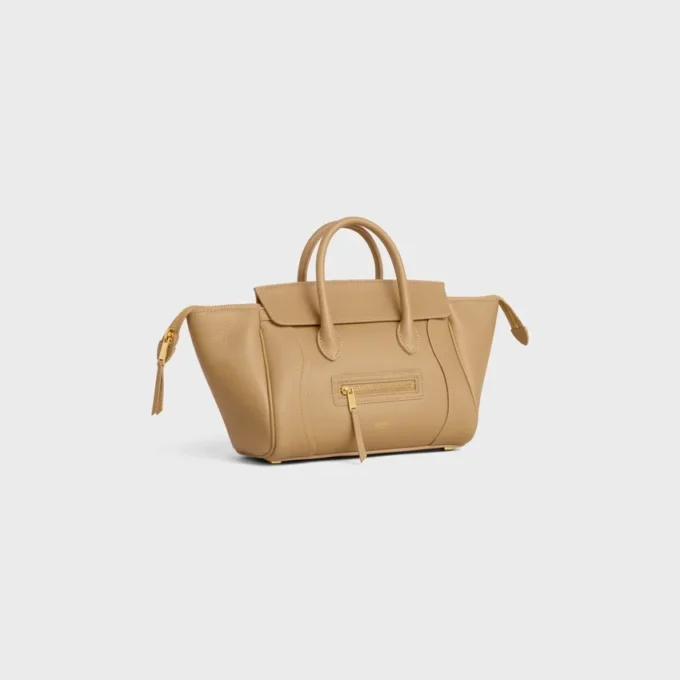 Piccola borsa di Luggage in pelle di vitello martellata Piccola borsa di Luggage in pelle di vitello martellata