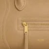 Piccola borsa di Luggage in pelle di vitello martellata Piccola borsa di Luggage in pelle di vitello martellata