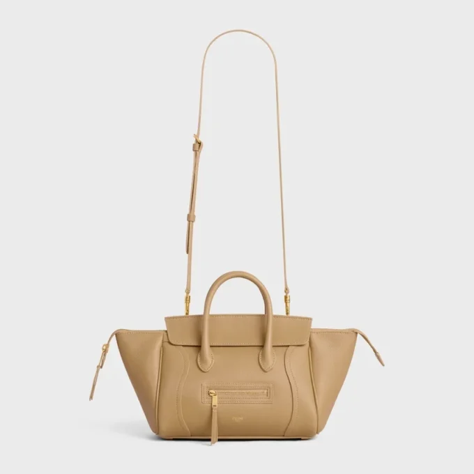 Piccola borsa di Luggage in pelle di vitello martellata Piccola borsa di Luggage in pelle di vitello martellata