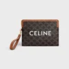 Piccola pochette con tracolla Cuir Triomphe in Triomphe Canvas con stampa CELINE Piccola pochette con tracolla Cuir Triomphe in Triomphe Canvas con stampa CELINE
