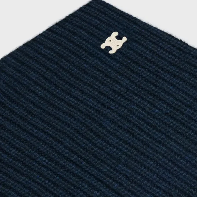Scaldacollo in cashmere senza cuciture Scaldacollo in cashmere senza cuciture