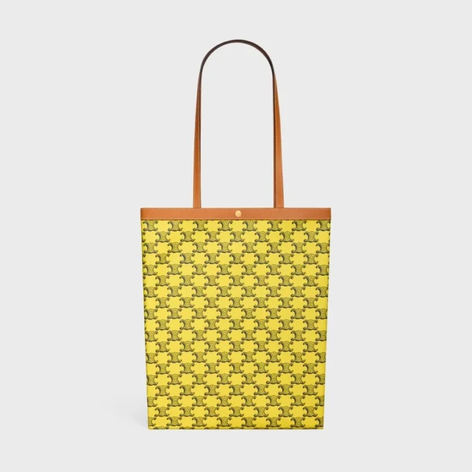 Shopper media piatta in Triomphe Canvas Shopper media piatta in Triomphe Canvas