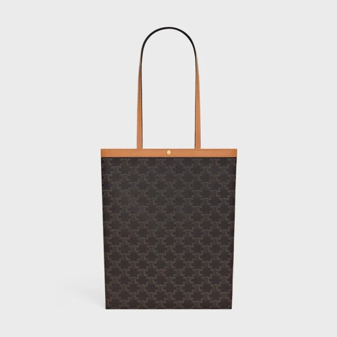 Shopper media piatta in Triomphe Canvas Shopper media piatta in Triomphe Canvas