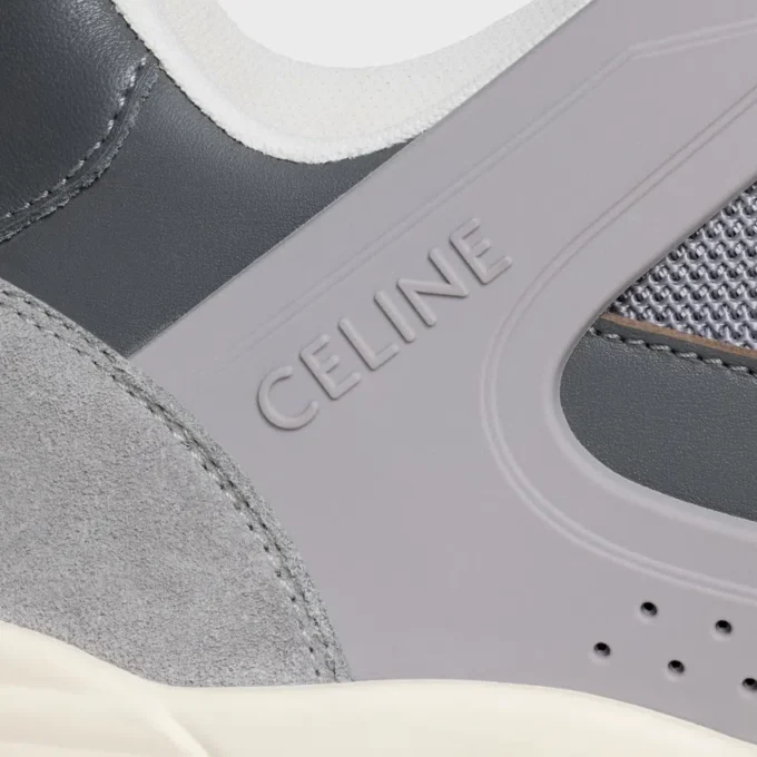 Sneaker basse stringate CELINE Trainer Ct-09 in pelle di vitello scamosciata, pelle di vitello e mesh Sneaker basse stringate CELINE Trainer Ct-09 in pelle di vitello scamosciata, pelle di vitello e mesh