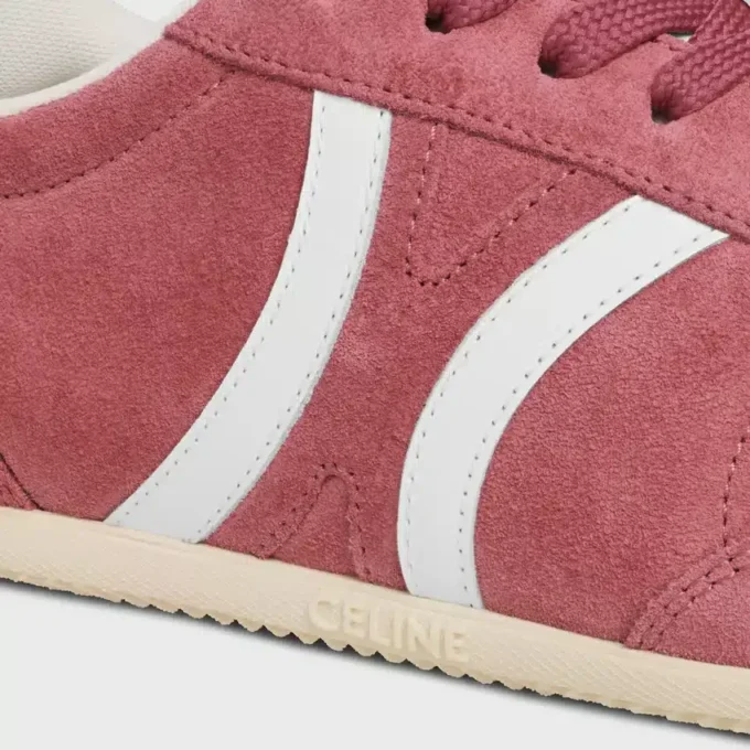 Sneaker CELINE Jogger Low con lacci e motivo Triomphe in pelle di vitello scamosciata e pelle di vitello Sneaker CELINE Jogger Low con lacci e motivo Triomphe in pelle di vitello scamosciata e pelle di vitello